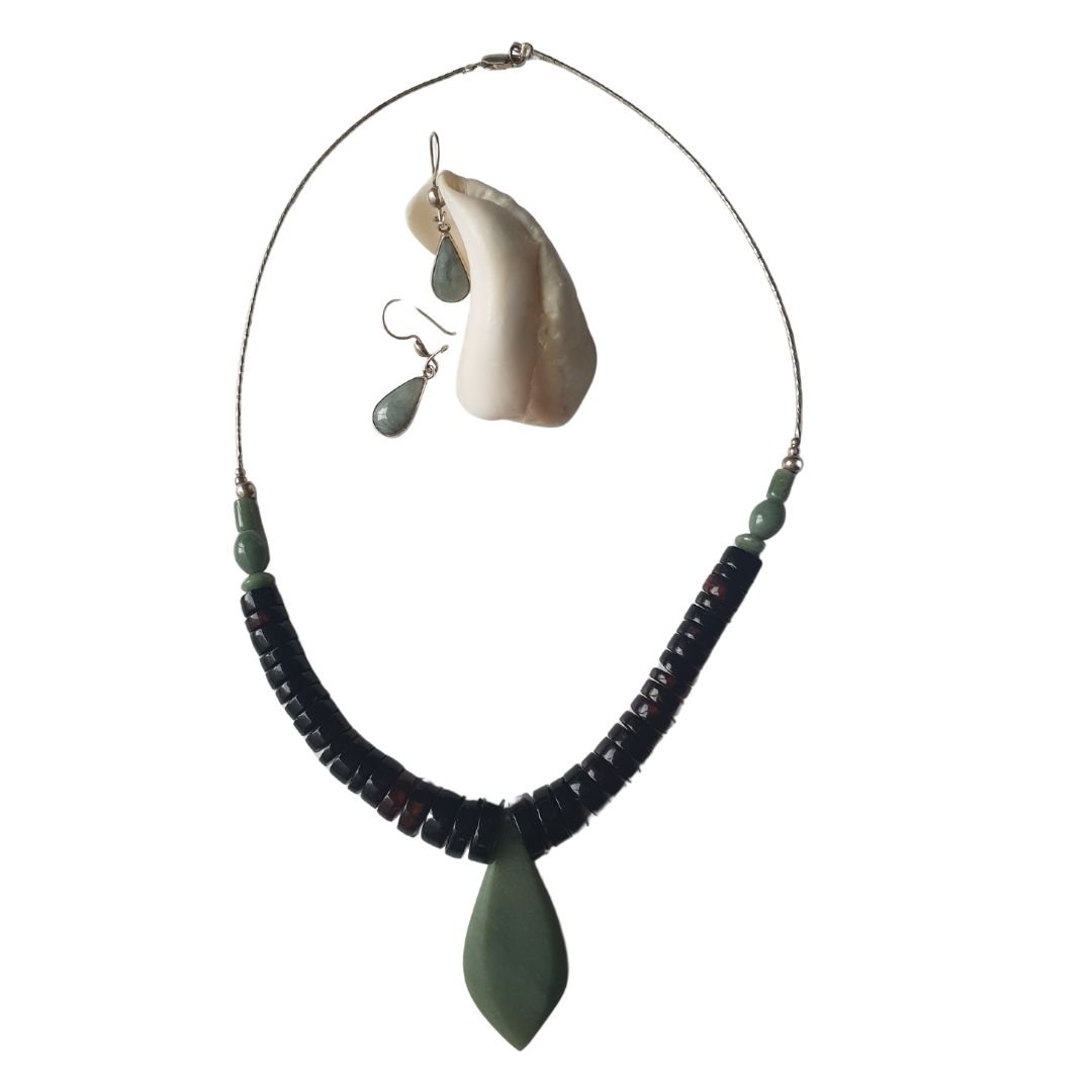 Juego de collar y aretes ámbar rojo y jade - Imagen 4