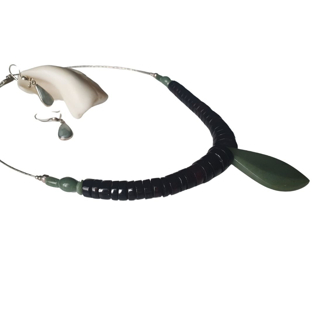Juego de collar y aretes ámbar rojo y jade - Imagen 11