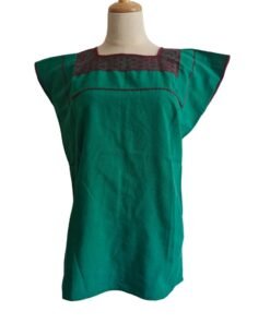 Blusa bordada a mano manga corta. Talla 32-34 (Mediana)